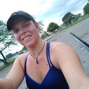 Meet your Posher, Chloe